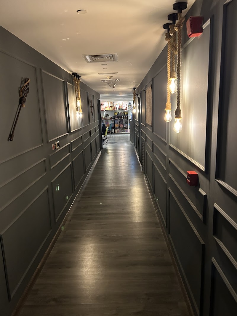 لعبة الدماغ دبي - غرف الهروب | مقهى 2