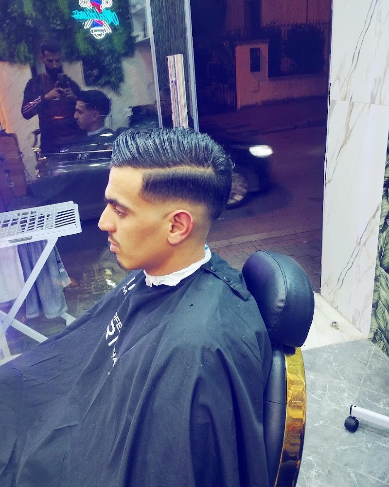 حلاق جزر المالديف