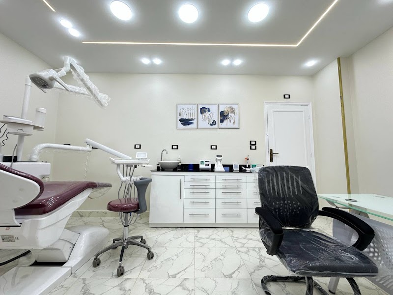 مركز المصطفى لطب الأسنان- دكتور محمد حلاوه