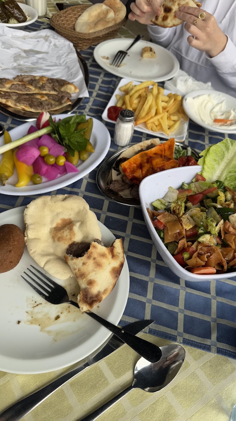 مطعم أبو شفيق 3