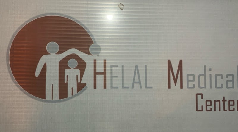 عيادات الهلال الطبية طوارئ على مدار الساعة