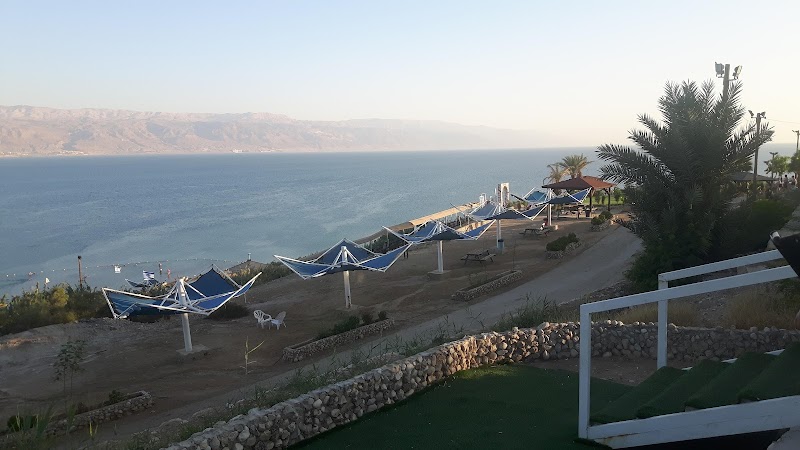 فندق ريتنو 8