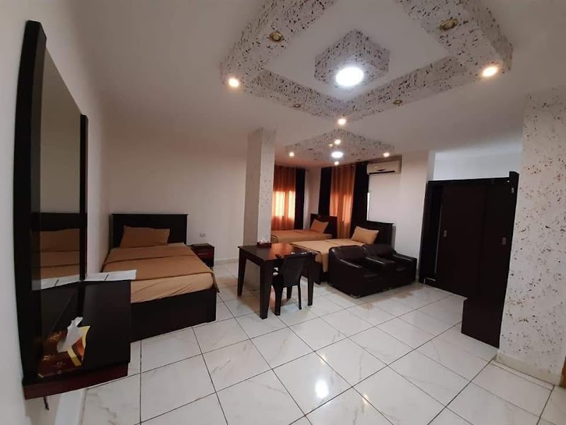 سارة كراون 3