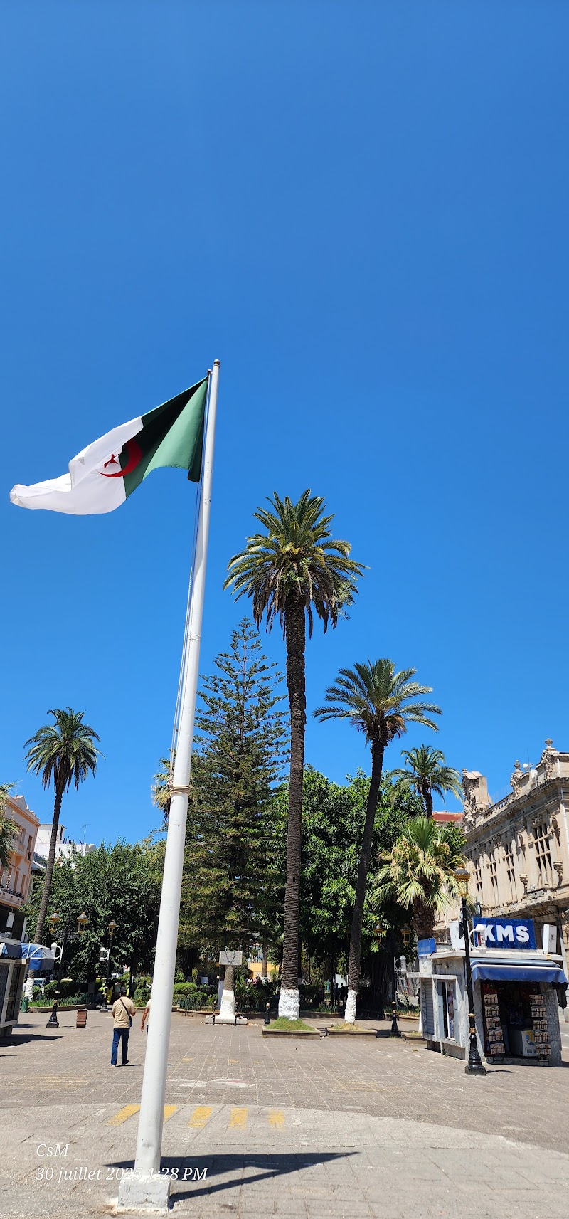 ساحة الثورة عنابة 4