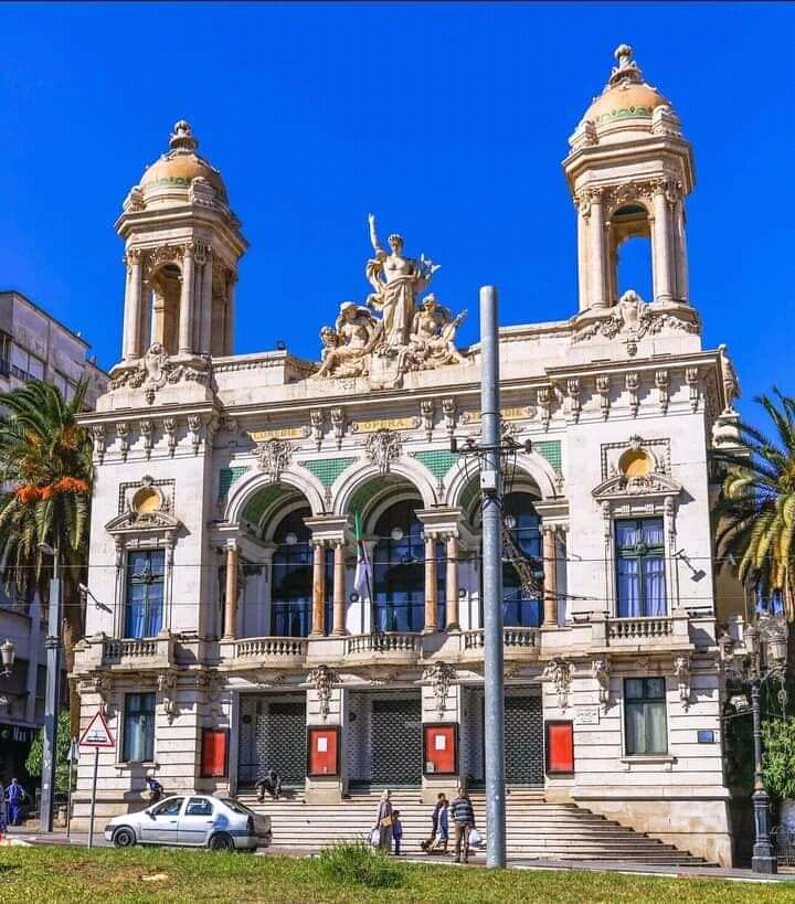 مسرح عبد القادر علولة، وهران