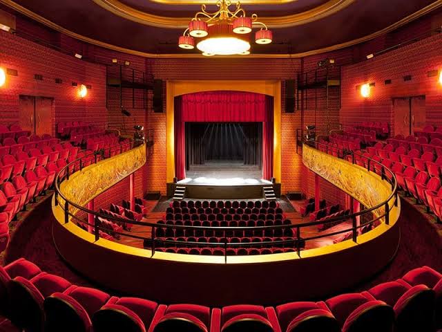 مسرح عبد القادر علولة، وهران 2