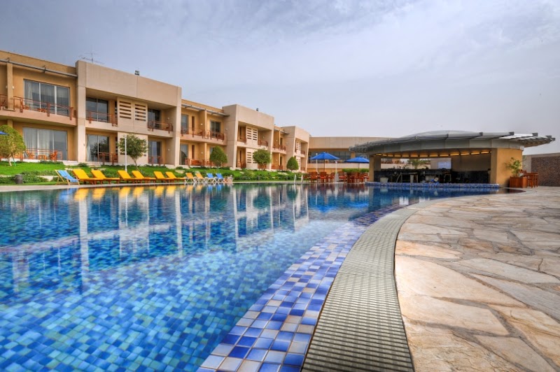 فندق سفير مارينا