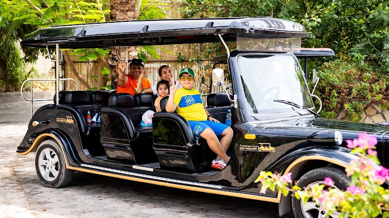 عربات نزوى السياحية