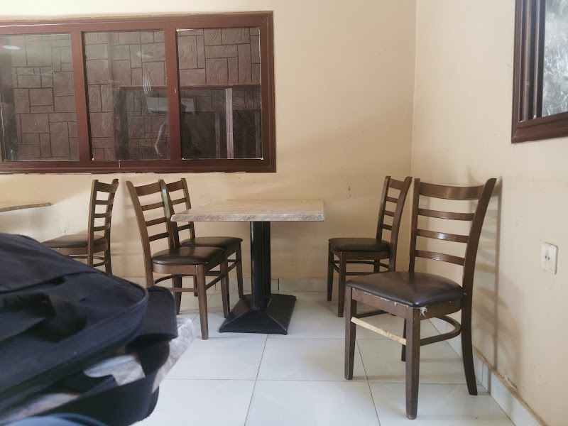 مطعم الضفاف