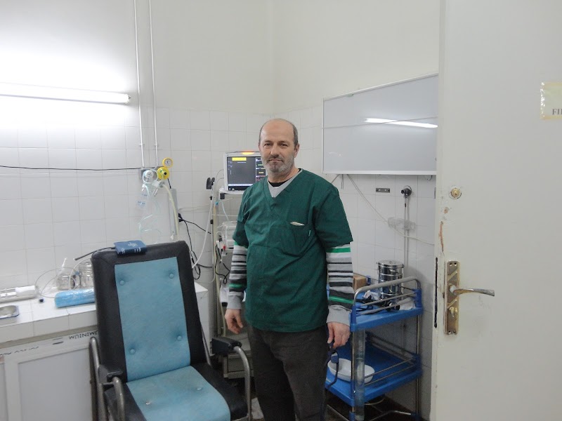 مستشفى جامعة وهران 4