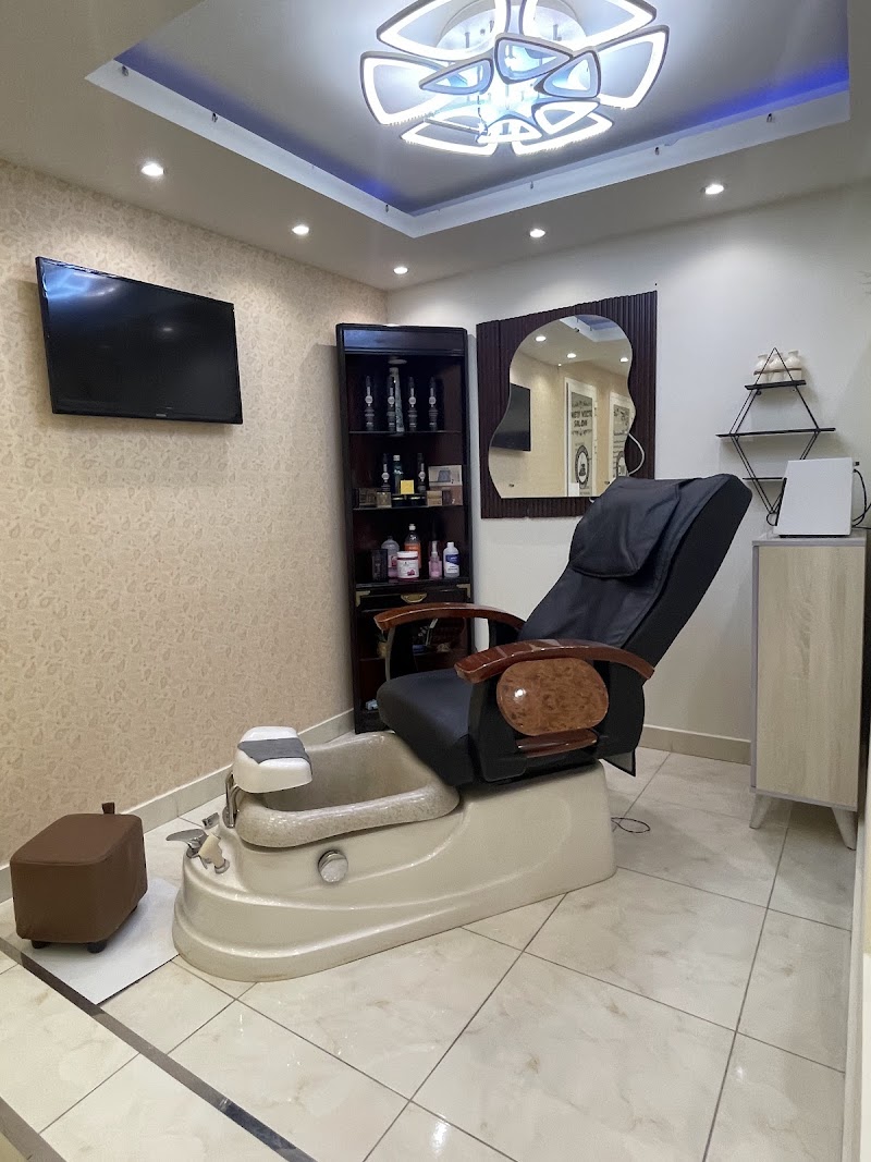 صالون التسعين المنتصر