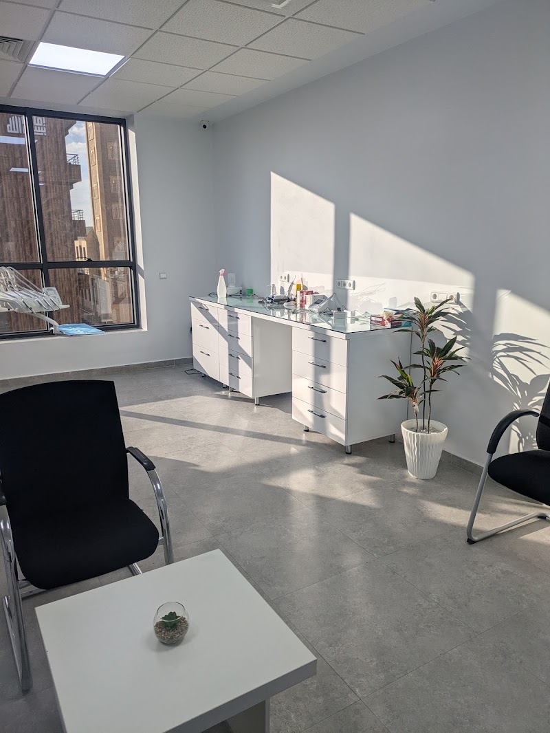 عيادة الدكتور بوزرادة - جراح أسنان مكناس 3