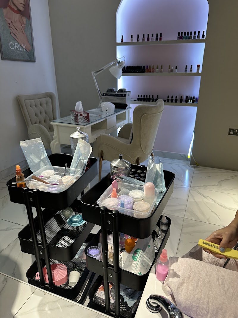 صالون اي ان 2