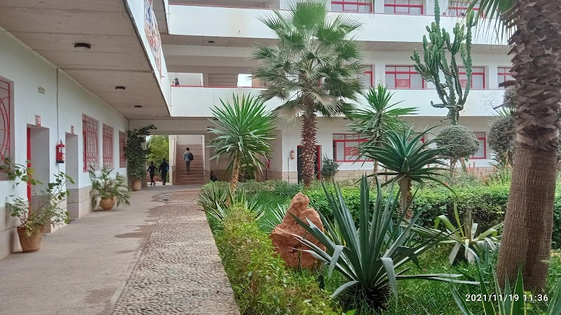 القطب الجامعي ايت ملول 2