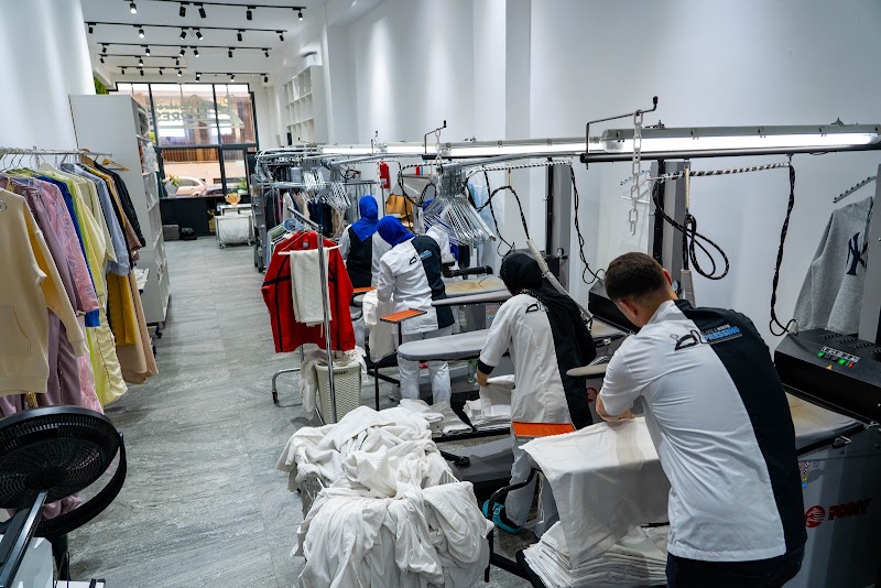 بلاك آند وايت براسينغ طنجة 3