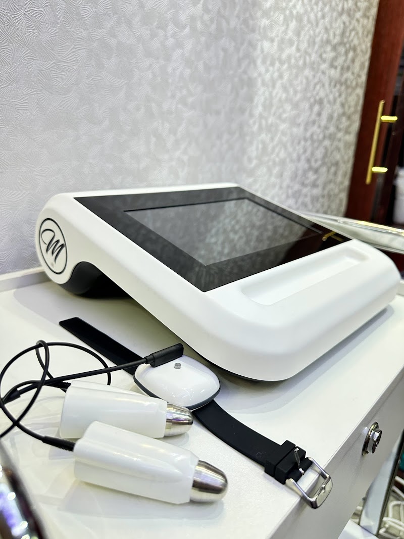 الواحد والوحيد صالون مدهو للجمال | أفضل عناية بالبشرة في الإمارات | صالون تجميل للسيدات بعجمان 2