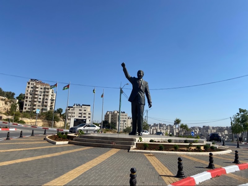 ميدان نيلسون مانديلا 9