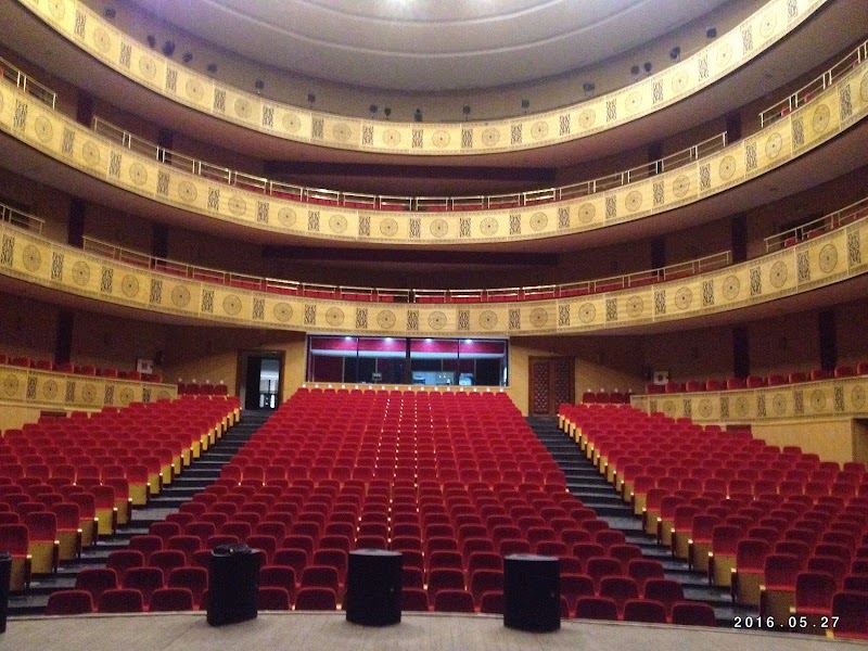 مسرح الملك السادس وجدة