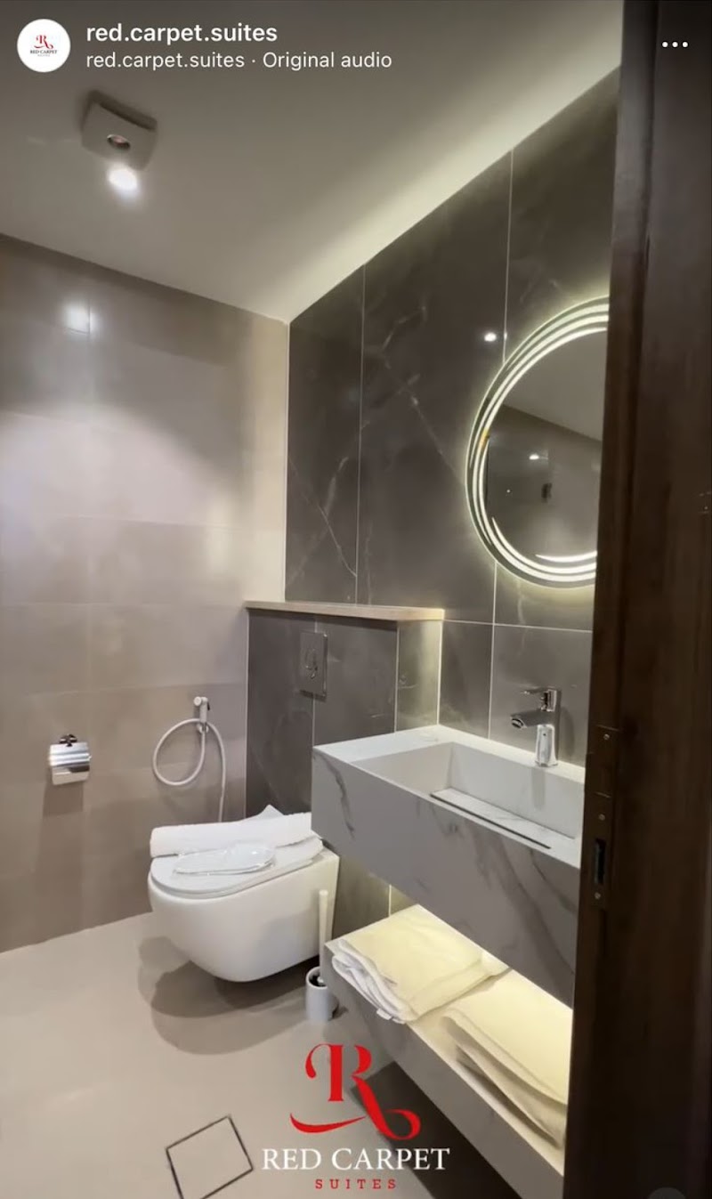 Red Carpet Hotel & Suites 3