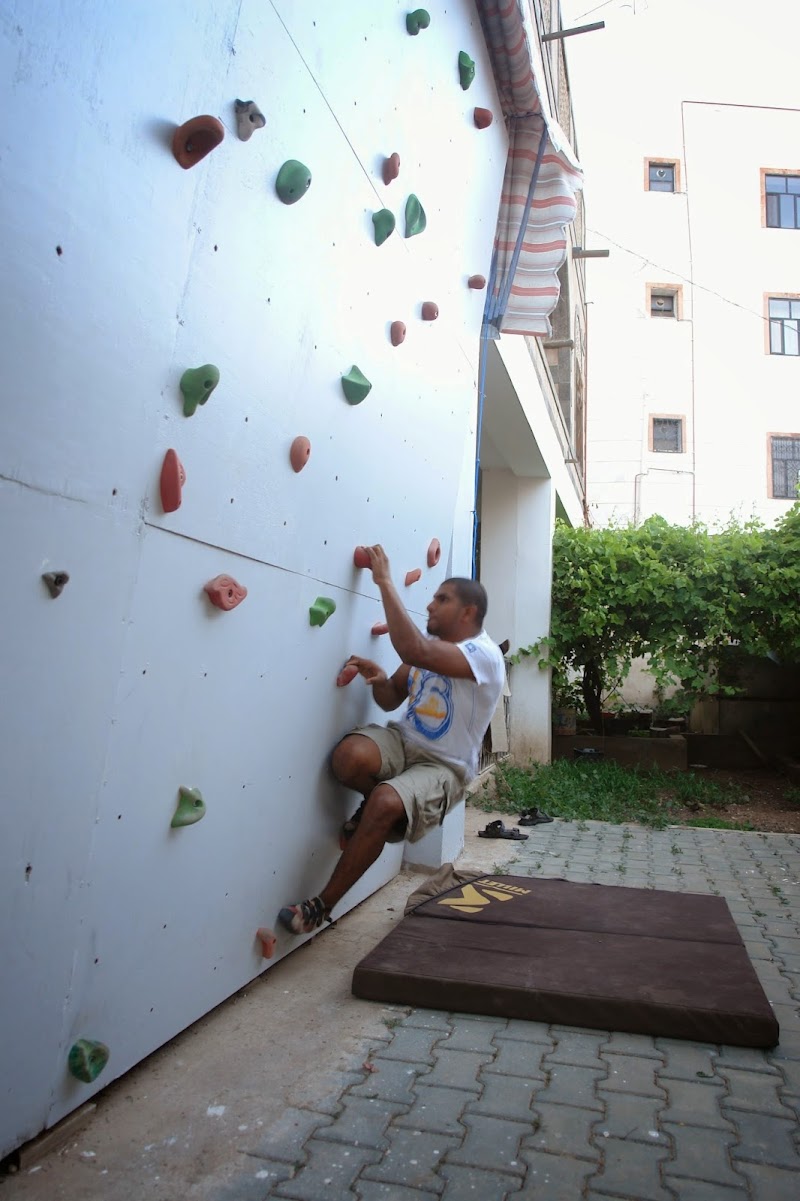 جدار تسلق اليمن 3