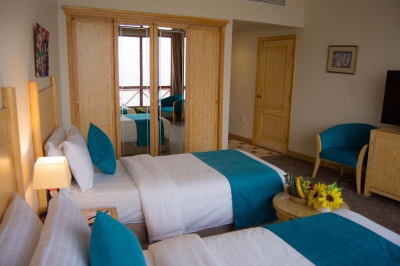 فندق هابي دايز 2