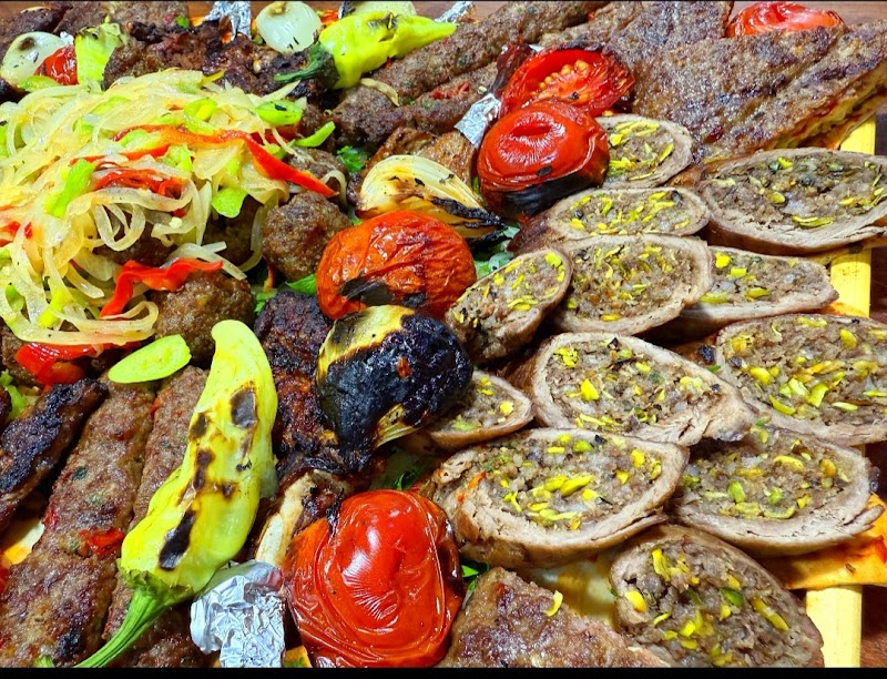 مطعم الهلال 4