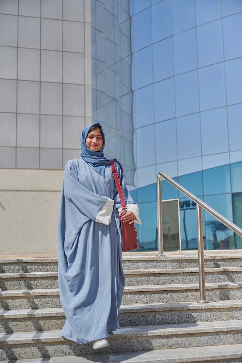 كلية الريان الدولية 2