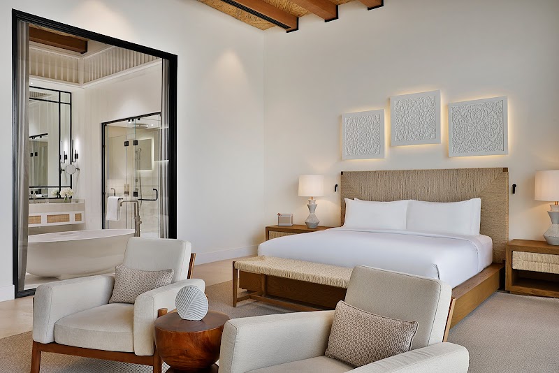 فندق ميسان الدوحة، الفنادق والمنتجعات الفاخرة 2