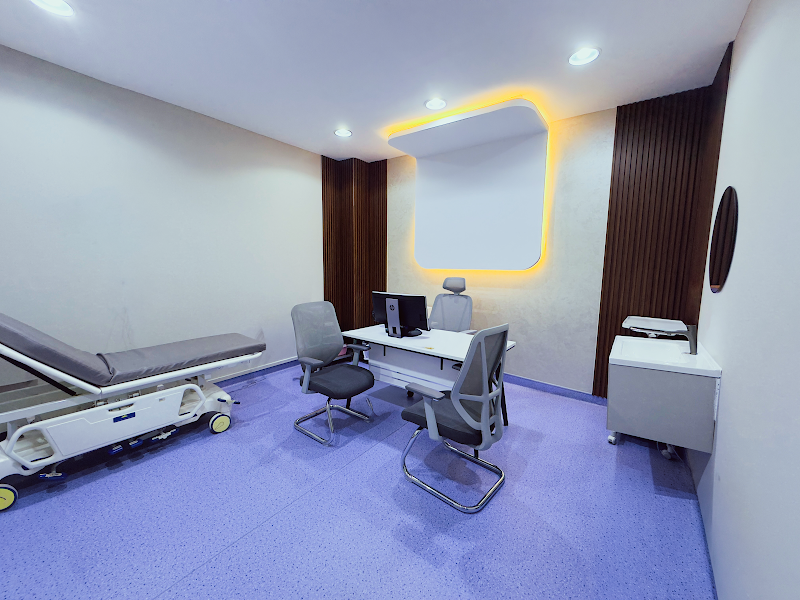 عيادات المستشفى الامريكي 3